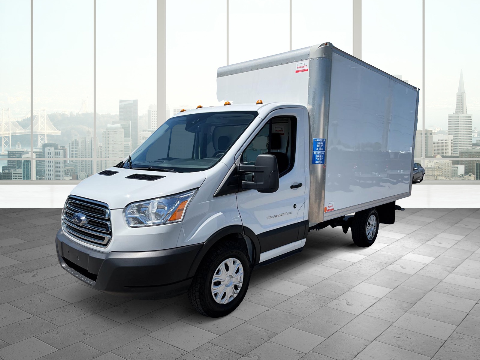 3823650-1-ford-transit-van-2019-u6440-avant-coin-conducteur