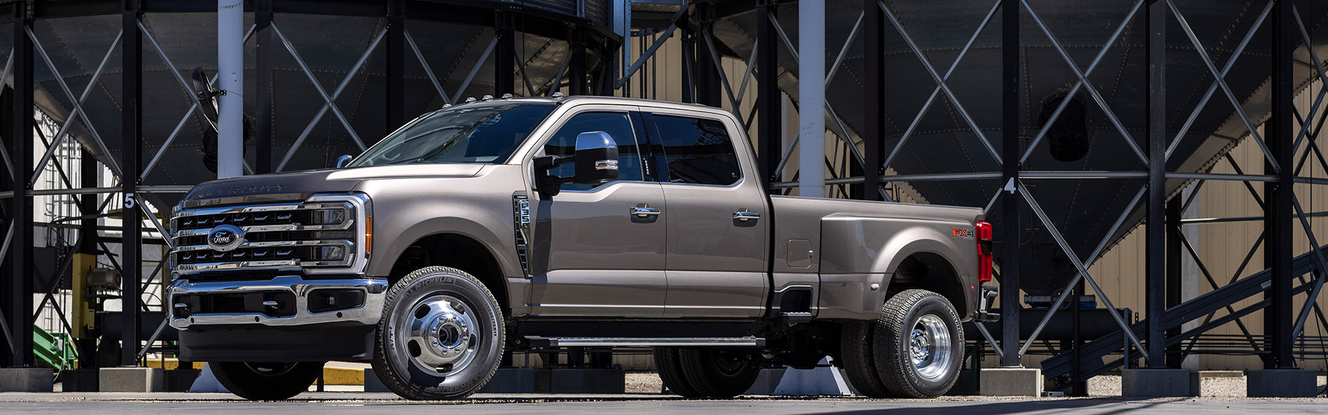 Discover the 2023 Ford Super Duty at Fortier Ford Pro