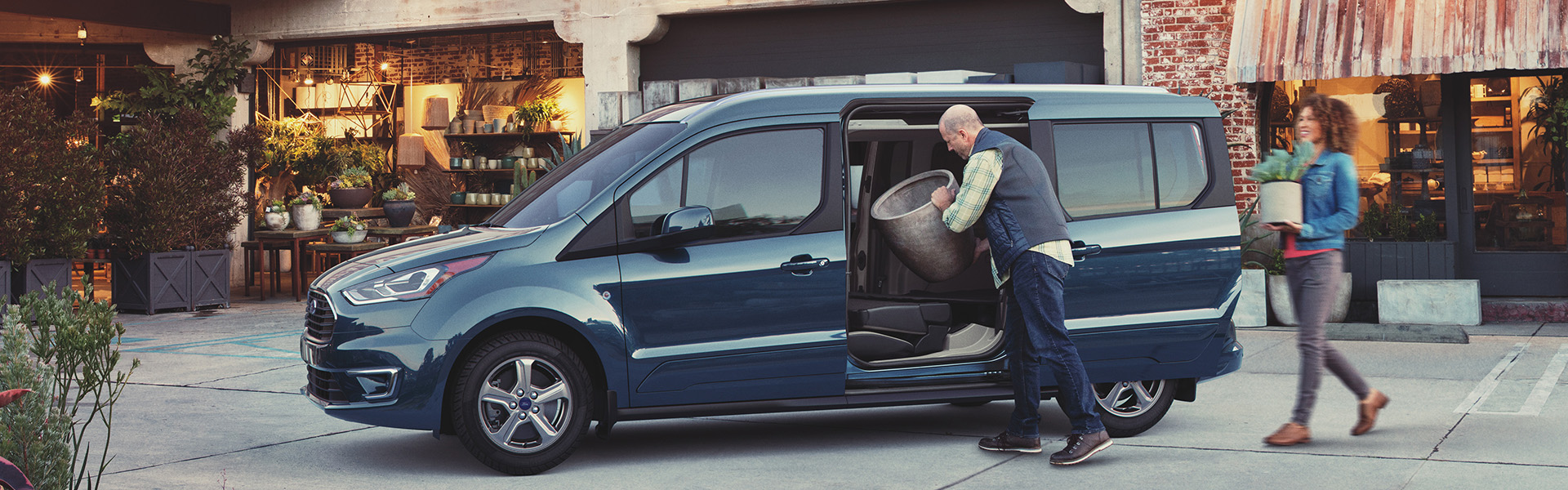 Discover the 2023 Ford Transit connect at Fortier Ford Pro